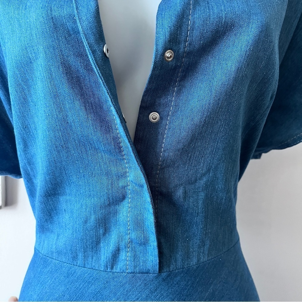 NWT AKRIS PUNTO Minimalist Washed Denim Midi Dress Cutout Kimono Sleeves Size 8 - Picture 6 of 14